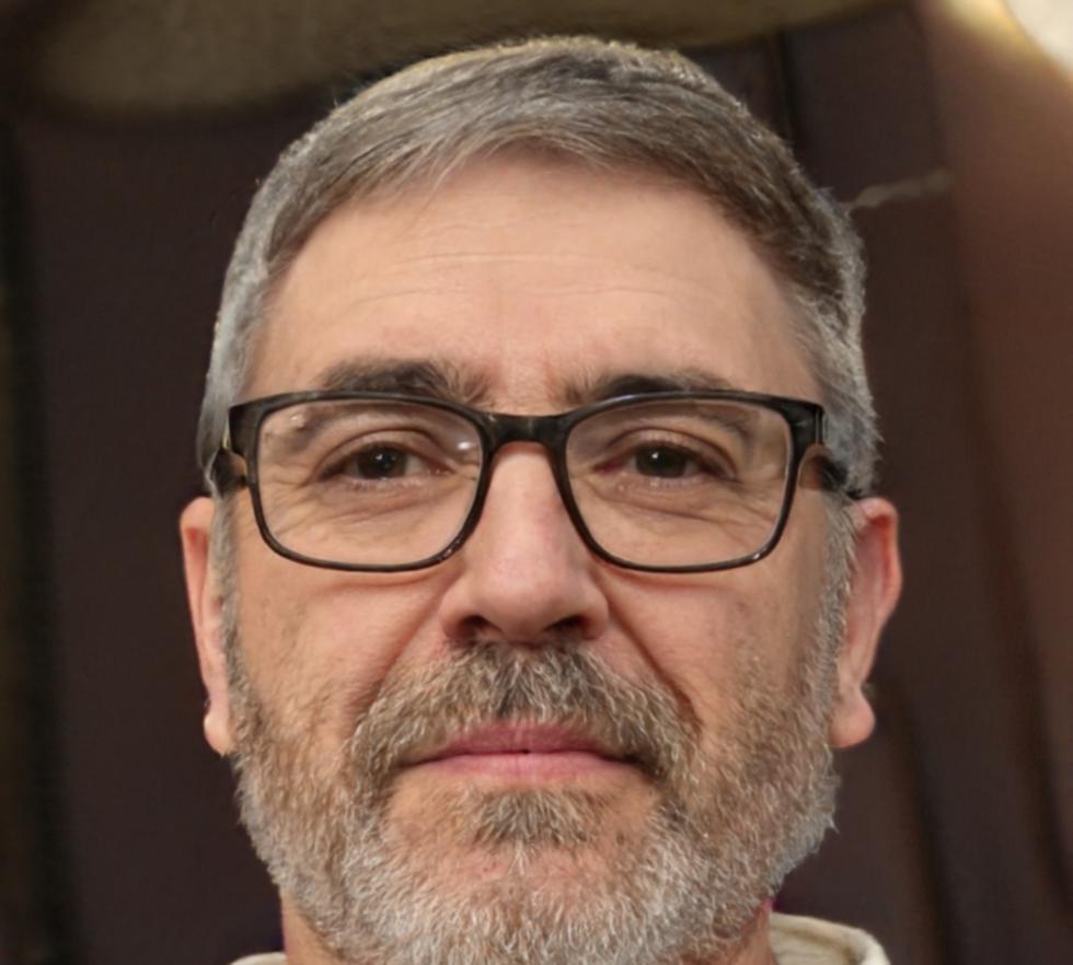 Porträt von Tillmann Günthner, Franchise-Koordinator bei gilanovorxe